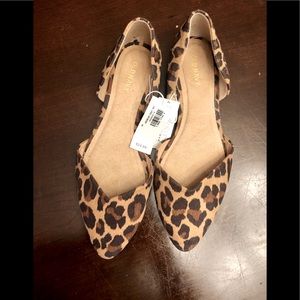 Size 7 women’s old navy animal print flats